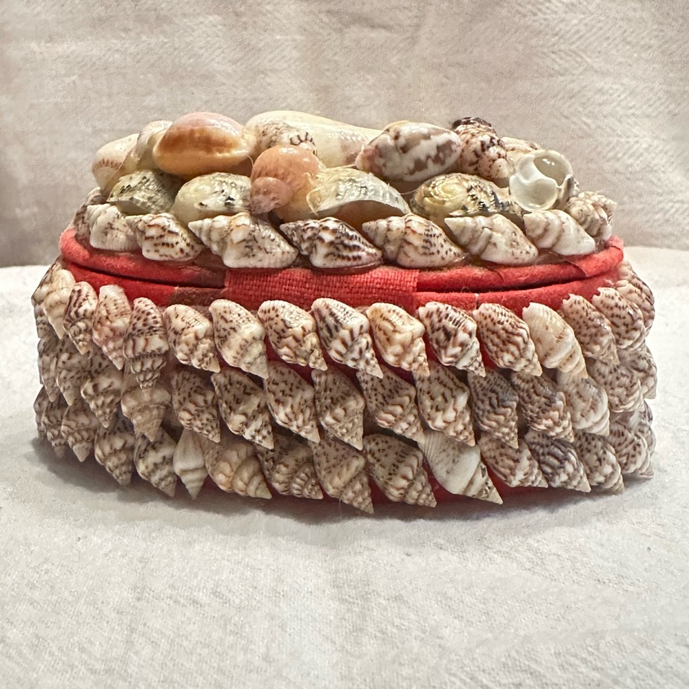 Shell Decorated Trinket Box - Picture 3 of 7